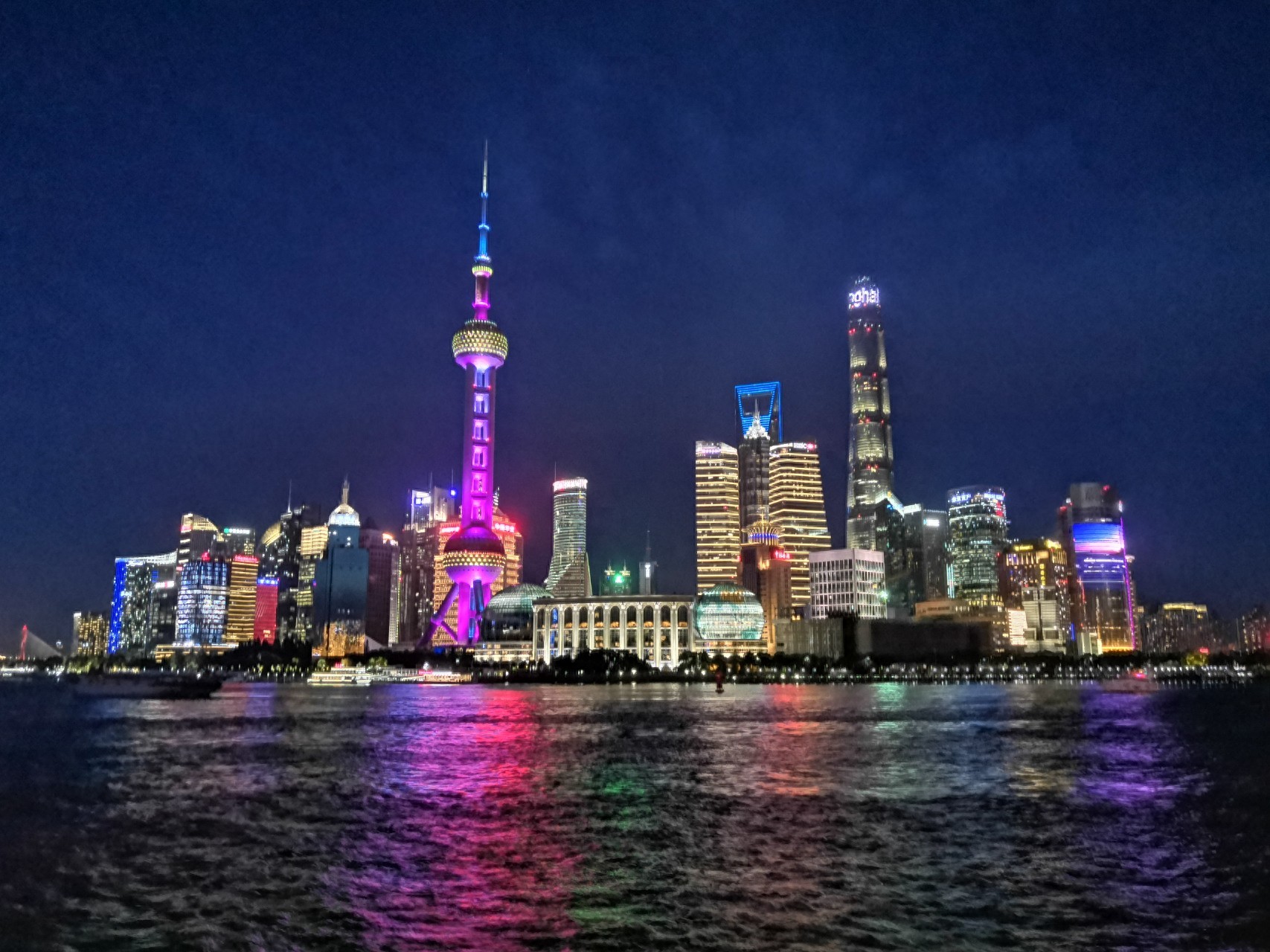 中国外汇市场受政府监管，正推动开放并走向世界？