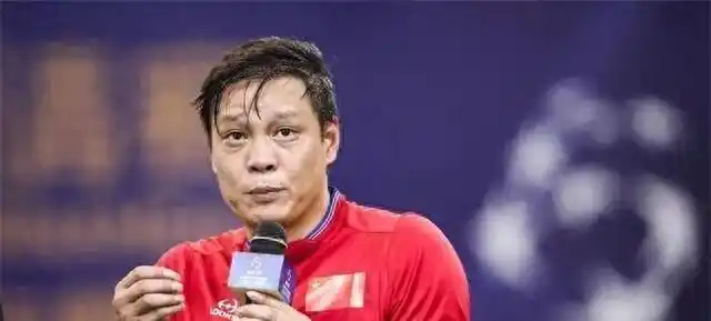 范志毅小女儿100天办洒_范志毅女儿范斯晶成长故事_范志毅足球教练转型舞蹈老师