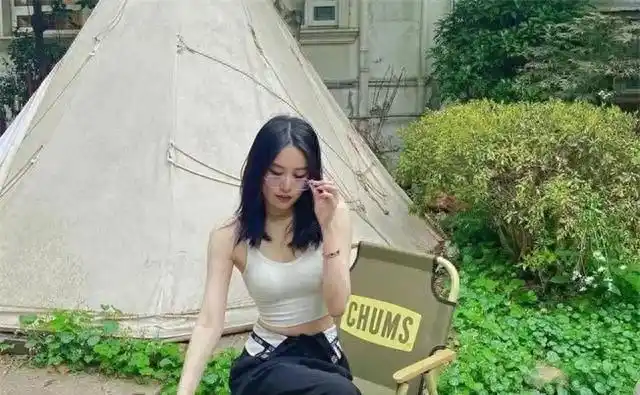 范志毅小女儿100天办洒_范志毅足球教练转型舞蹈老师_范志毅女儿范斯晶成长故事